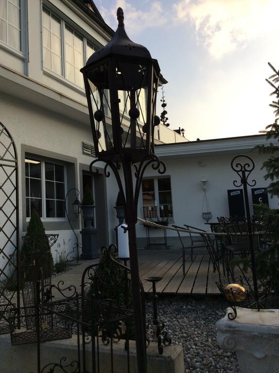 Landcafe Mit Mini Hotel Burgdorf Exterior photo